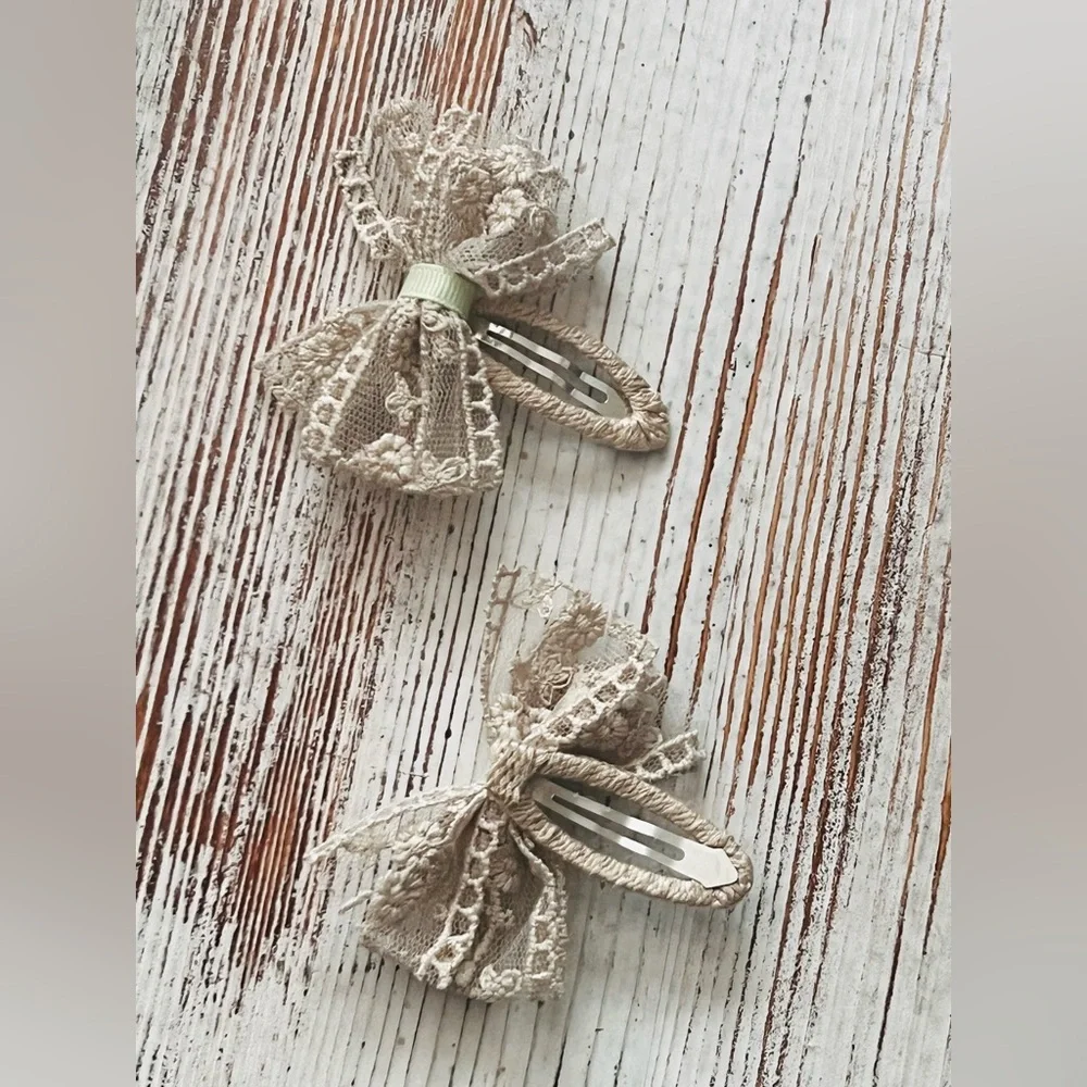 Vintage inspired lace embroidered Hair Bows Clips